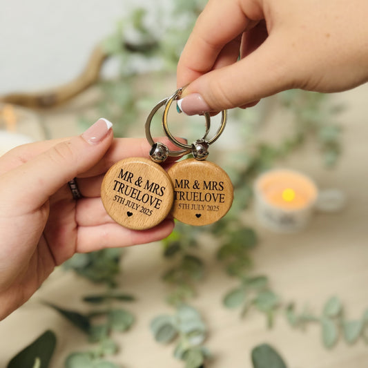Mr & Mrs Keyring
