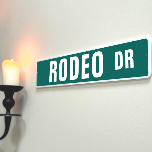 'Rodeo Dr' USA Street Sign