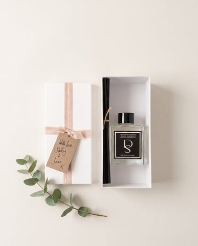 Personalised reed diffuser gift set, open and closed gift boxes